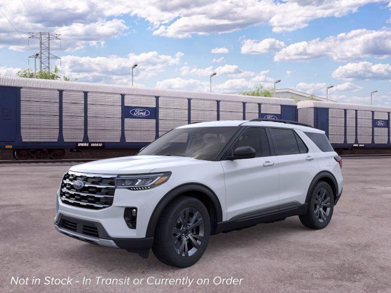 2026 R7 Ford Explorer Active 4X4 SUV