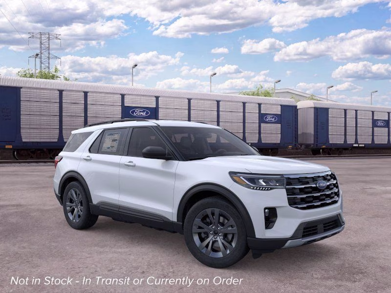2026 R7 Ford Explorer Active 4X4 SUV
