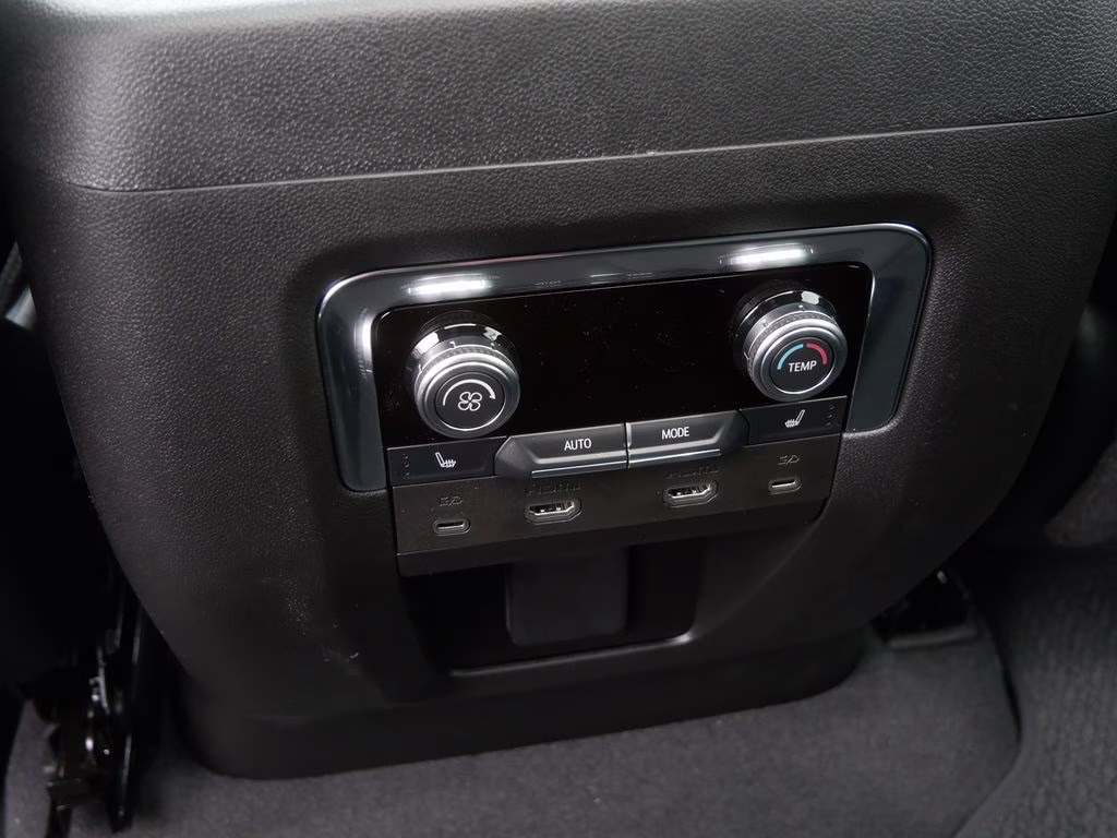 2026 Glacier White Tricoat GMC Yukon XL Denali 4X4 SUV