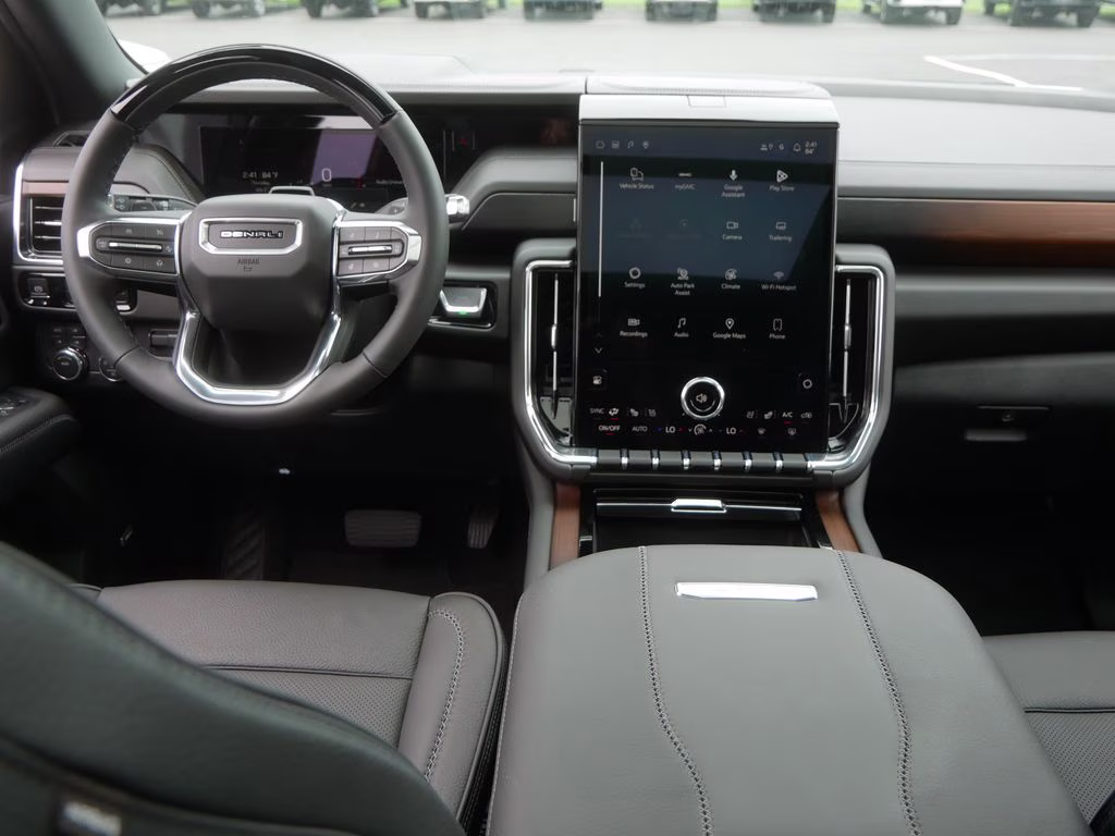 2026 Glacier White Tricoat GMC Yukon XL Denali 4X4 SUV