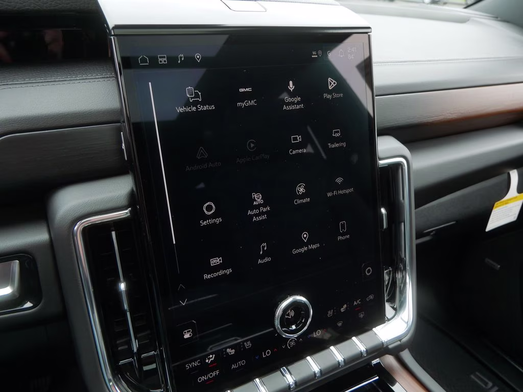2026 Glacier White Tricoat GMC Yukon XL Denali 4X4 SUV