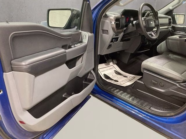 2025 Atlas Blue Metallic Ford F-150 XLT 4X4 Truck