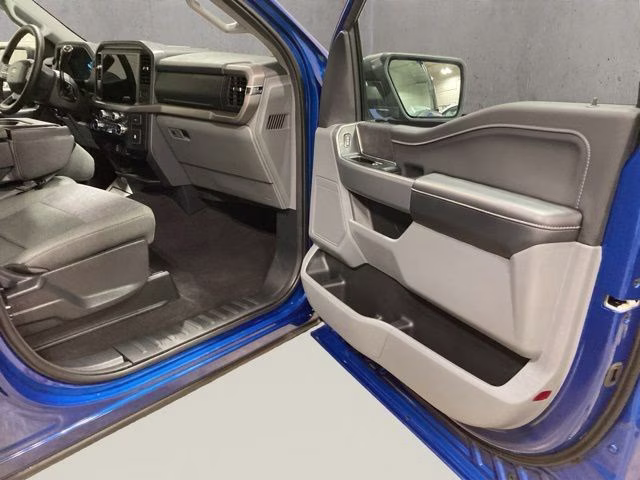 2025 Atlas Blue Metallic Ford F-150 XLT 4X4 Truck