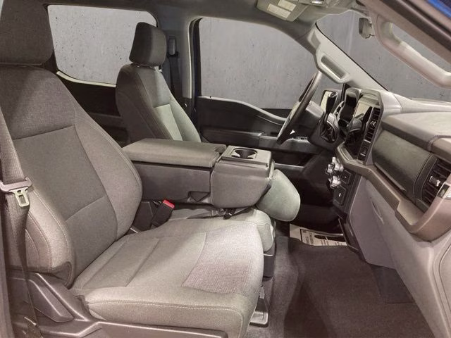2025 Atlas Blue Metallic Ford F-150 XLT 4X4 Truck