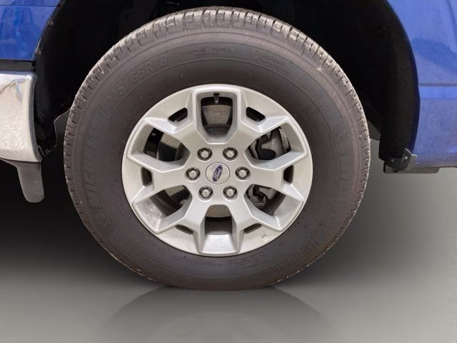 2025 Atlas Blue Metallic Ford F-150 XLT 4X4 Truck