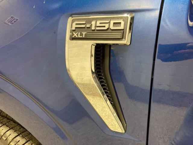 2025 Atlas Blue Metallic Ford F-150 XLT 4X4 Truck