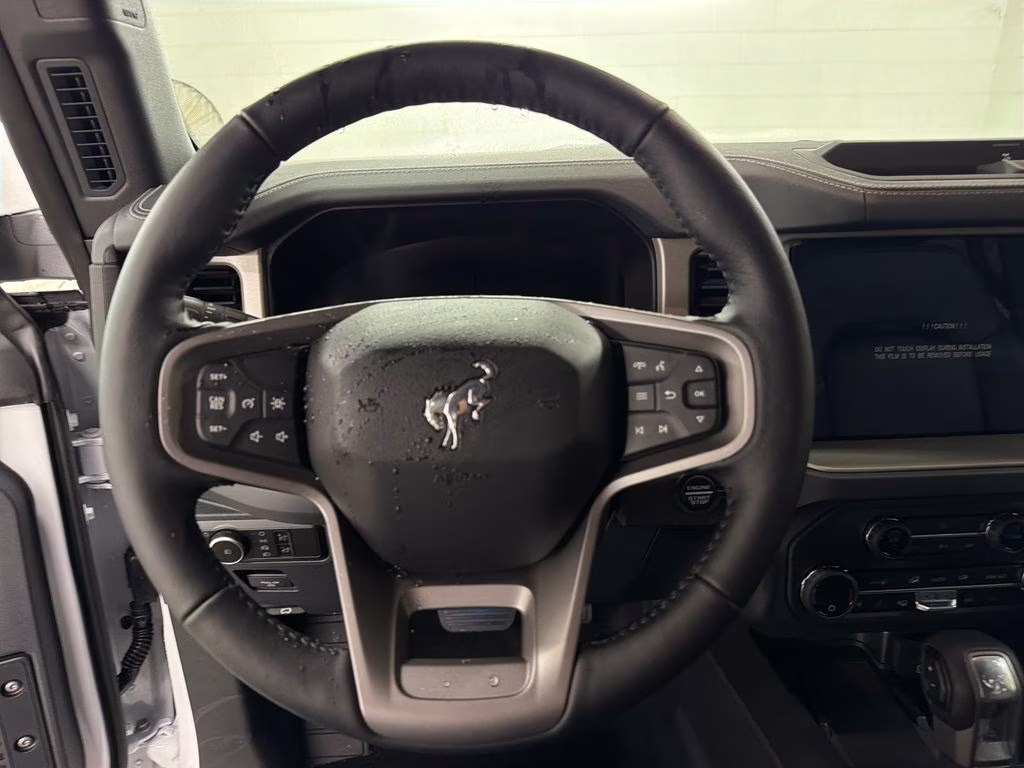 2026 OXFORD WHITE Ford Bronco Outer Banks 4X4 SUV
