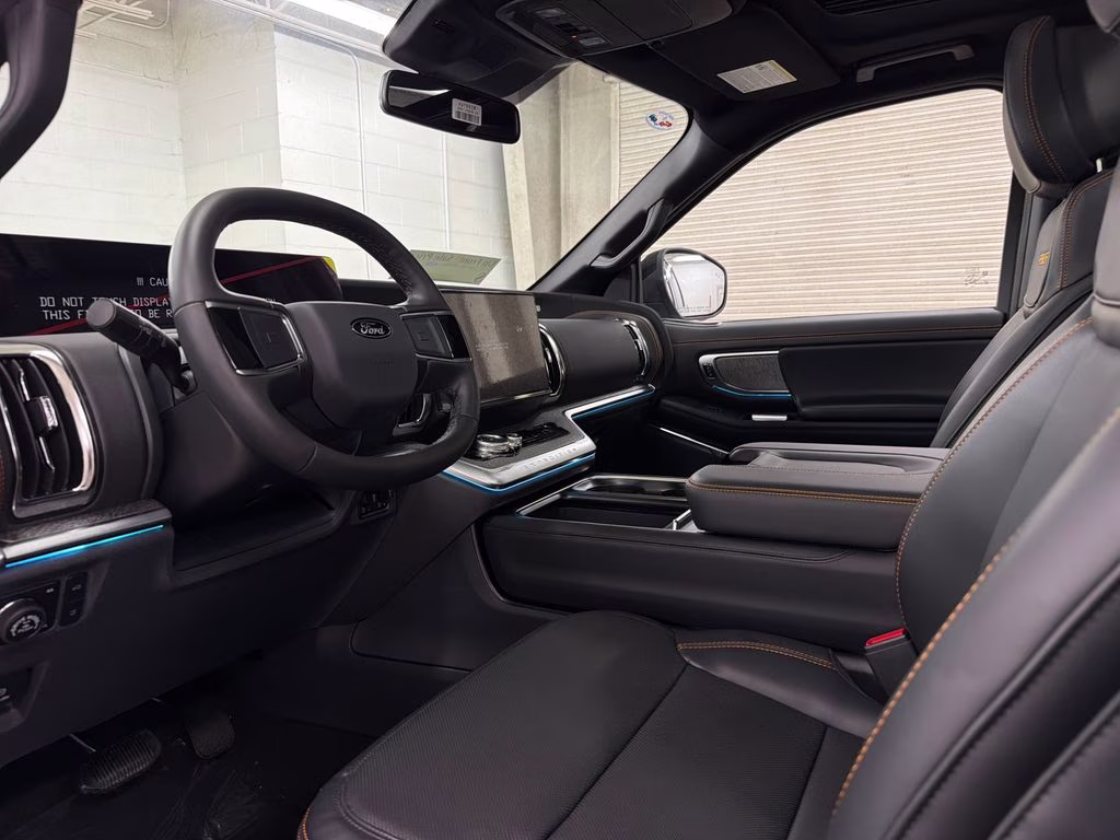 2026 GLACIER GRAY TRI-COAT Ford Expedition Tremor 4X4 SUV