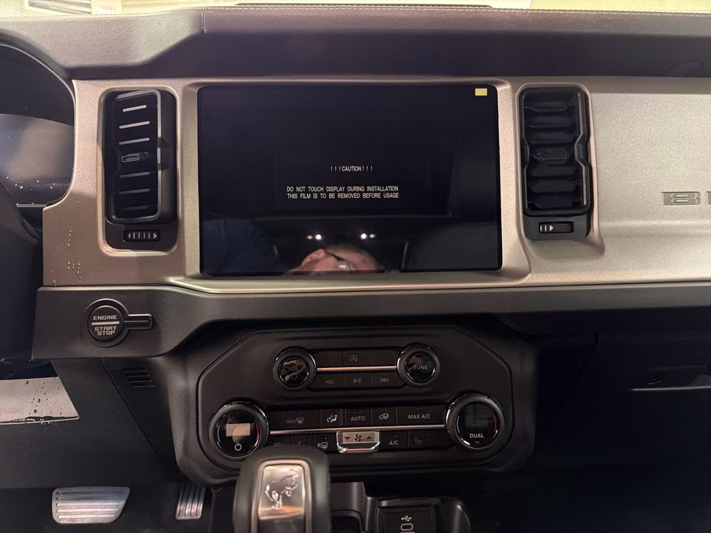 2026 OXFORD WHITE Ford Bronco Outer Banks 4X4 SUV