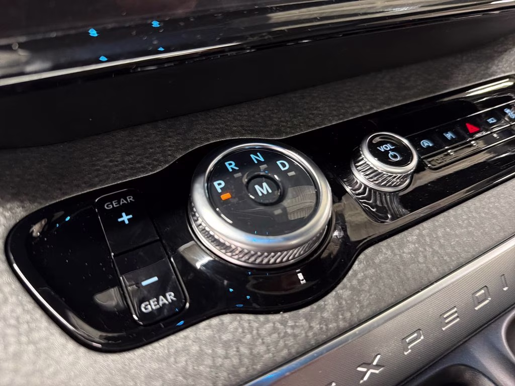 2026 GLACIER GRAY TRI-COAT Ford Expedition Tremor 4X4 SUV