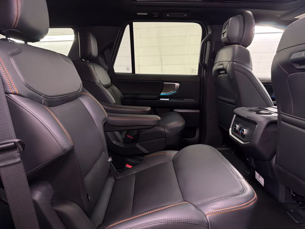 2026 GLACIER GRAY TRI-COAT Ford Expedition Tremor 4X4 SUV