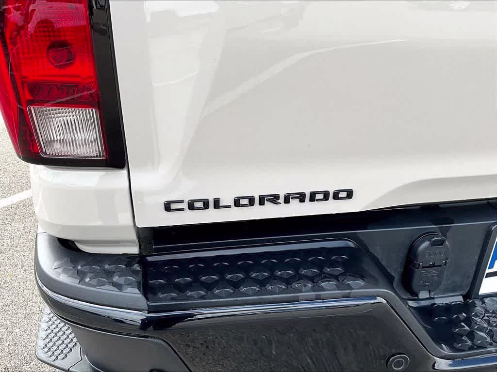 2026 White Sands Chevrolet Colorado 4WD Trail Boss 4X4 Truck