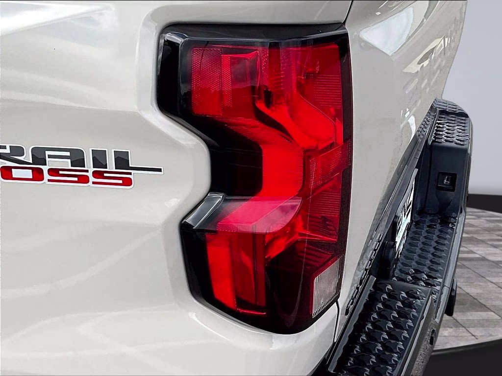 2026 White Sands Chevrolet Colorado Trail Boss 4X4 Truck