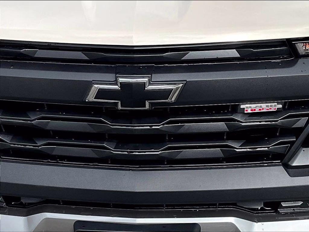 2026 White Sands Chevrolet Colorado Trail Boss 4X4 Truck