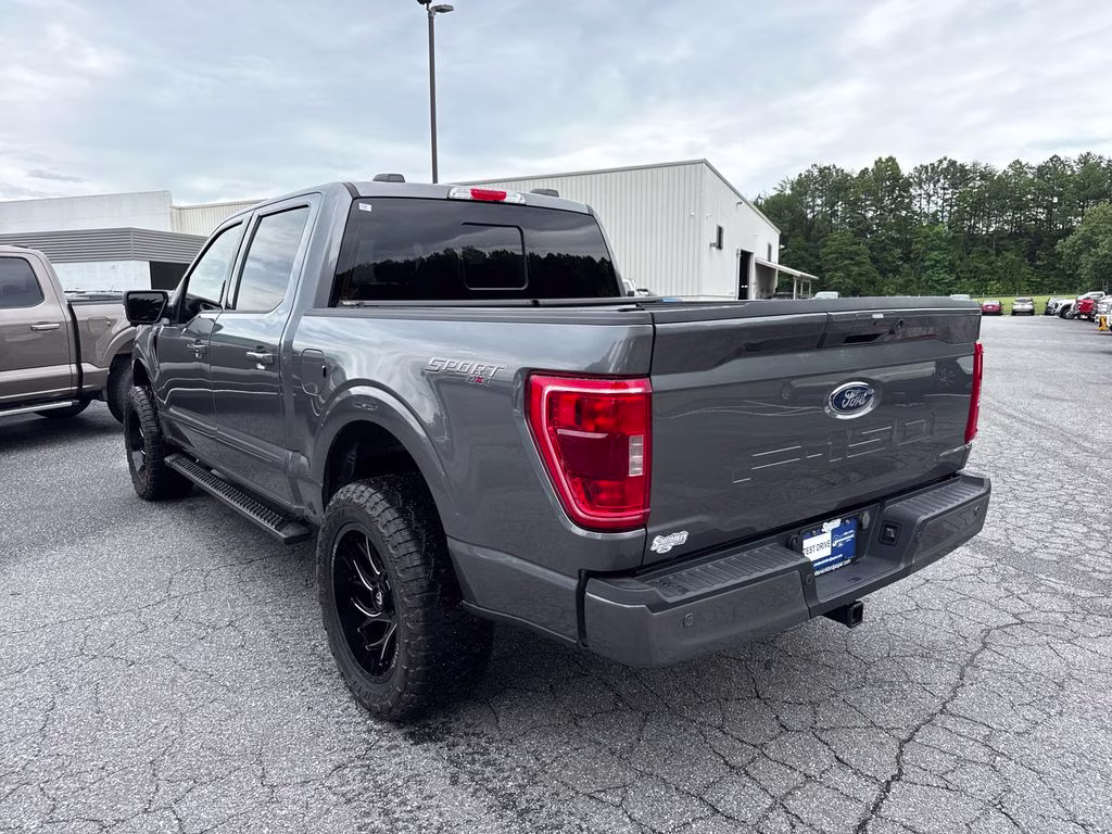 2023 Carbonized Gray Metallic Ford F-150 XLT 4X4 Truck