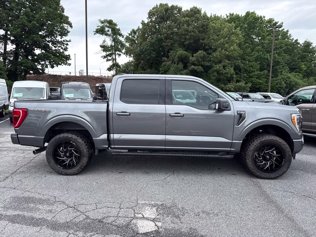 2023 Carbonized Gray Metallic Ford F-150 XLT 4X4 Truck