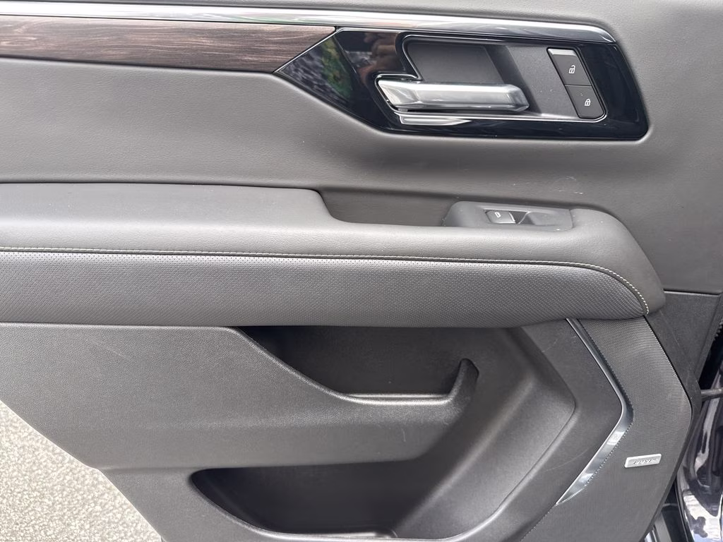 2025 Dark Ash Metallic Chevrolet Tahoe Premier 4X4 SUV