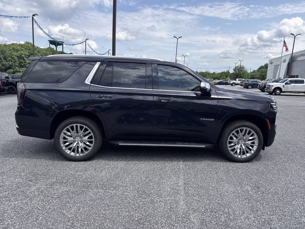 2025 Dark Ash Metallic Chevrolet Tahoe Premier 4X4 SUV