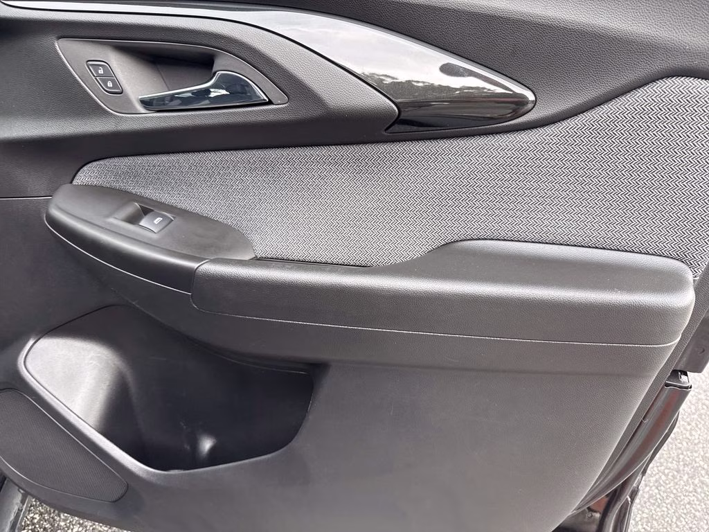 2023 Mosaic Black Metallic Chevrolet Trailblazer LT AWD SUV