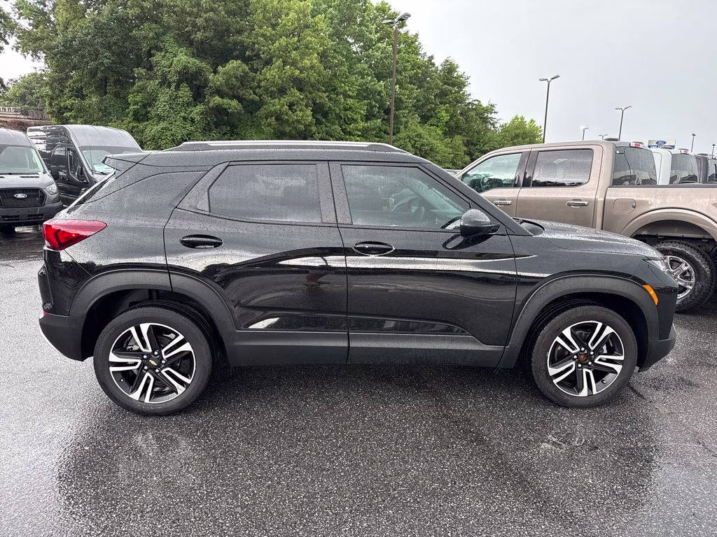 2023 Mosaic Black Metallic Chevrolet Trailblazer LT AWD SUV