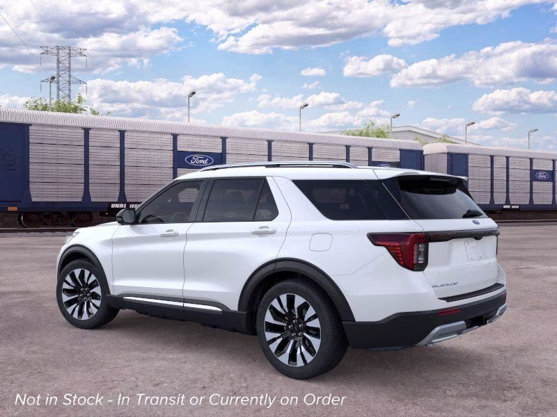 2026 Star White Metallic Tri-Coat Ford Explorer Platinum 4X4 SUV