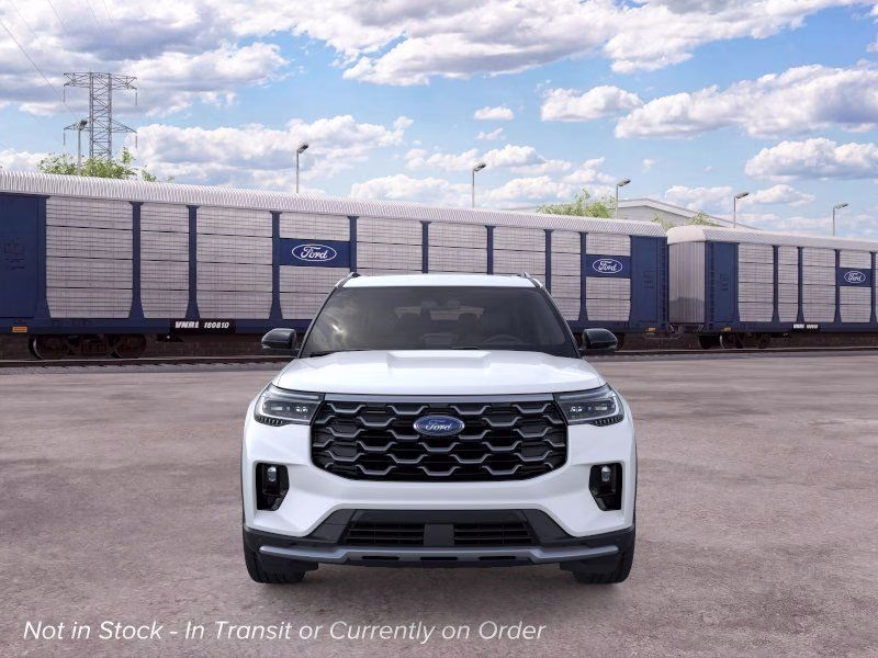 2026 Star White Metallic Tri-Coat Ford Explorer Platinum 4X4 SUV