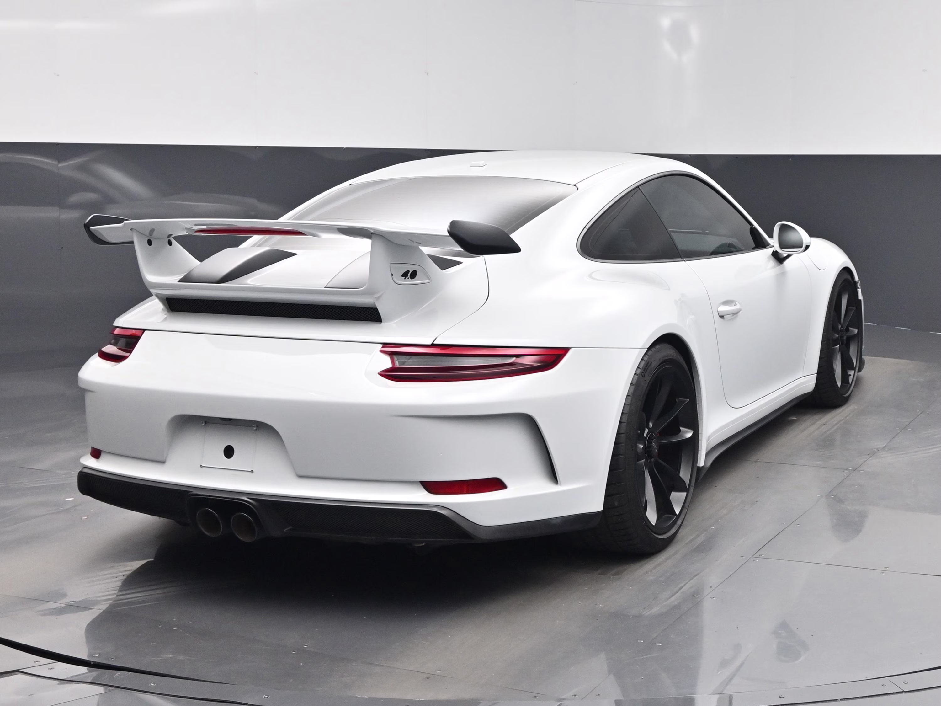 2018 White Porsche 911 GT3 RWD Coupe