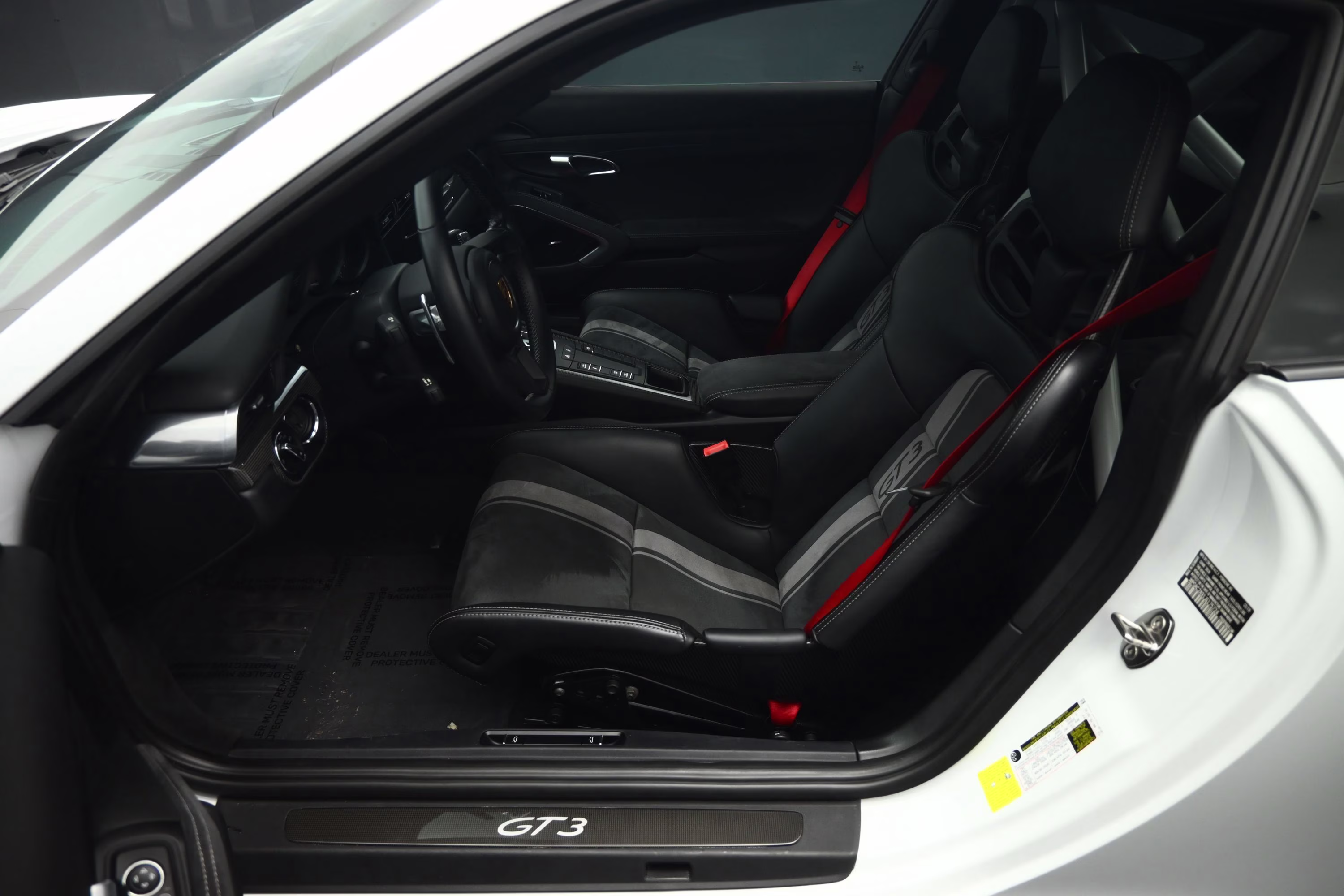 2018 White Porsche 911 GT3 RWD Coupe