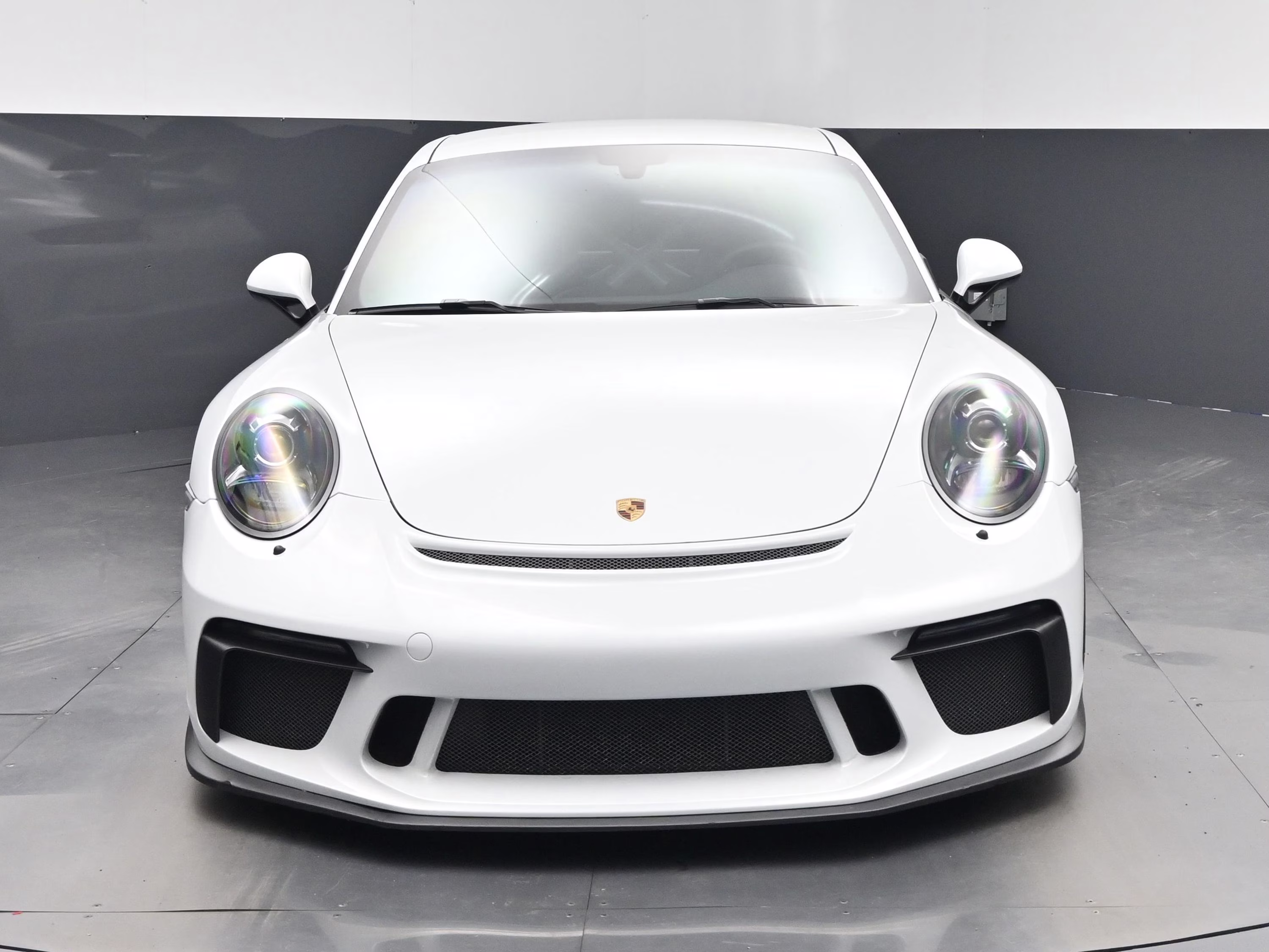 2018 White Porsche 911 GT3 RWD Coupe