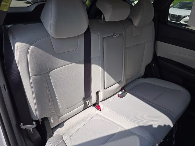 2026 Shimmering Silver Hyundai Tucson Hybrid SEL AWD SUV