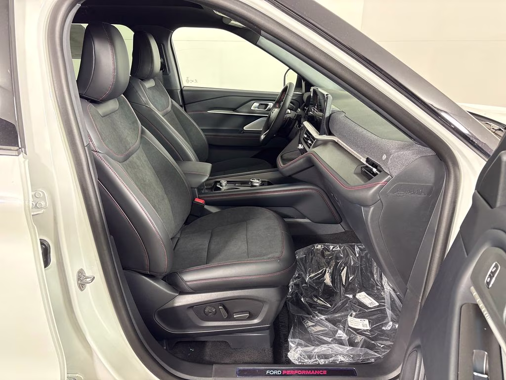 2026 White Metallic Ford Explorer ST 4X4 SUV