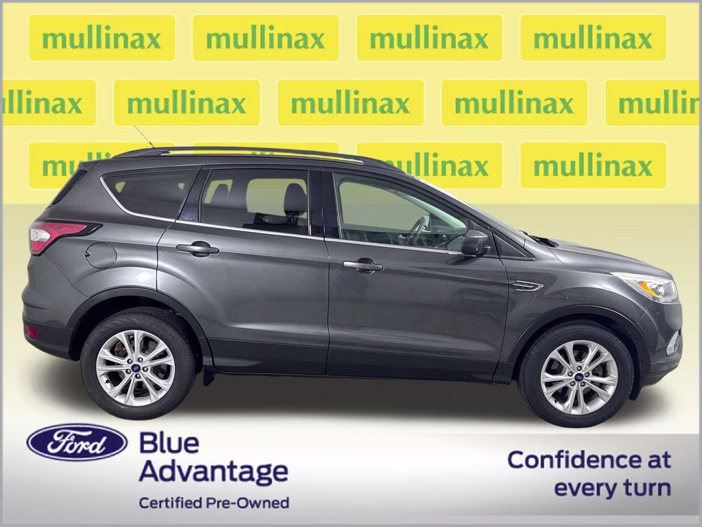 2017 Magnetic Ford Escape SE FWD SUV