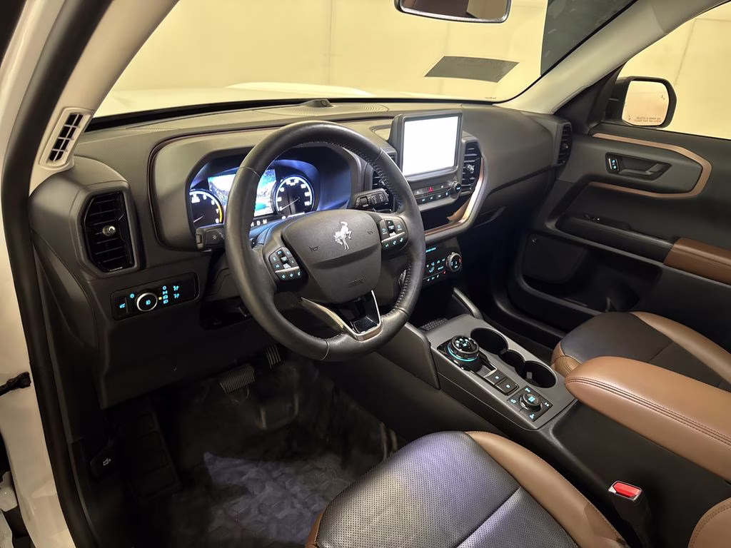 2023 Oxford White Ford Bronco Sport Badlands 4X4 SUV
