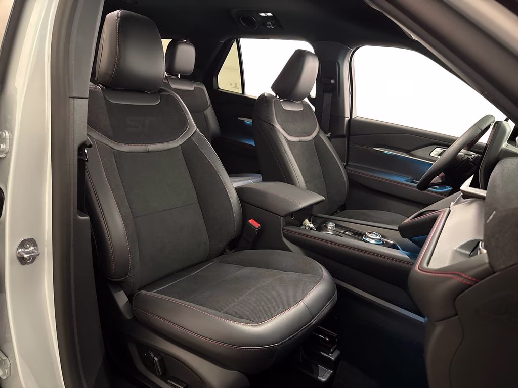 2026 Space White Metallic Ford Explorer ST 4X4 SUV