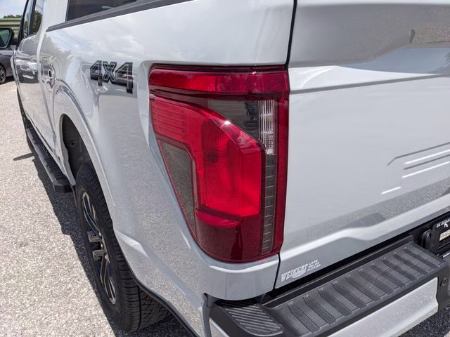 2026 Avalanche Ford F-150 XLT 4X4 Truck