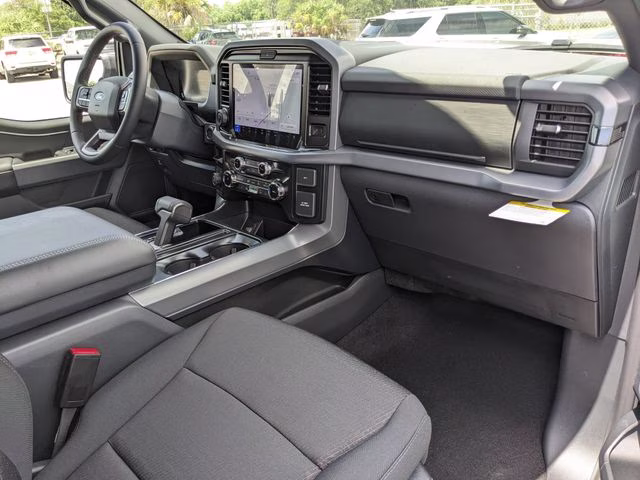 2026 Avalanche Ford F-150 XLT 4X4 Truck