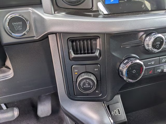 2026 Avalanche Ford F-150 XLT 4X4 Truck