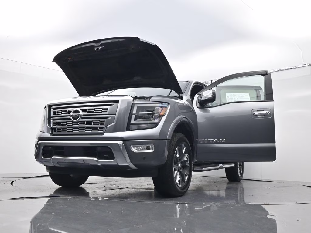 2022 Gun Metallic Nissan Titan Platinum Reserve 4X4 Truck