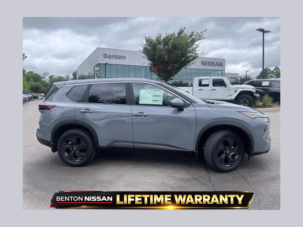 2026 Boulder Gray Pearl Nissan Rogue FWD SUV