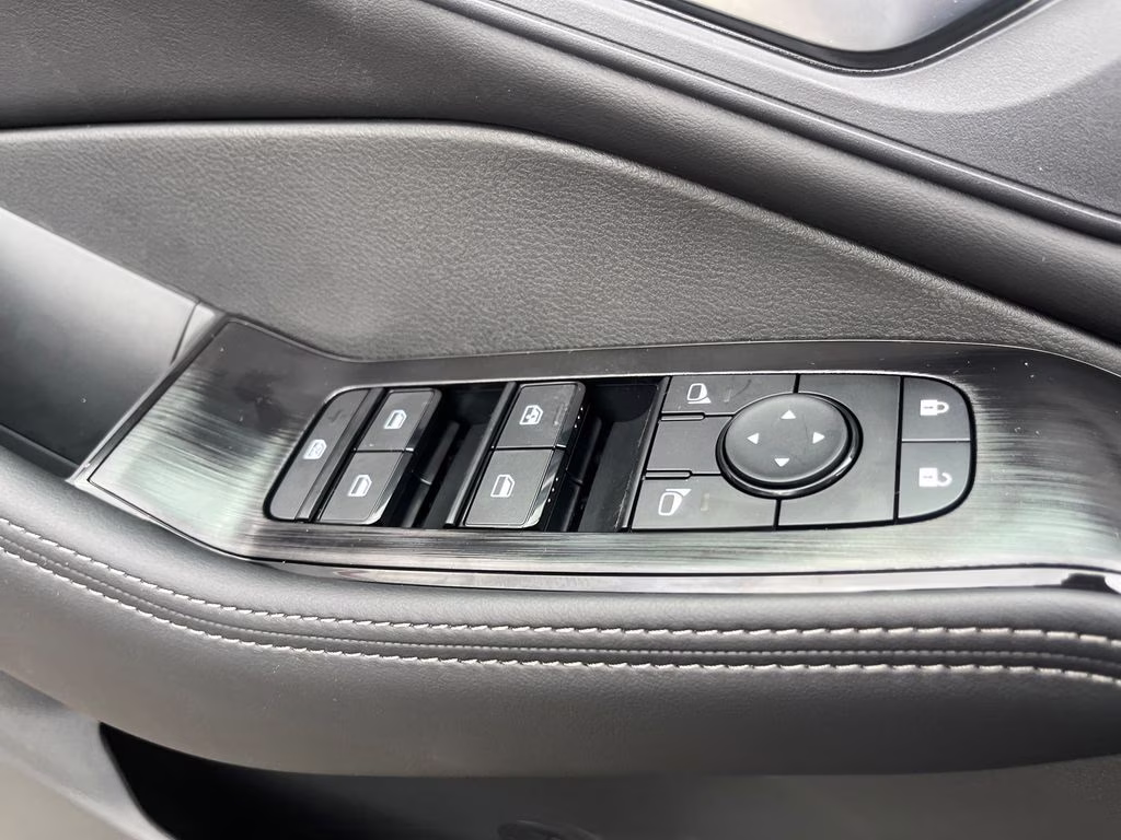2026 Boulder Gray Pearl Nissan Rogue FWD SUV
