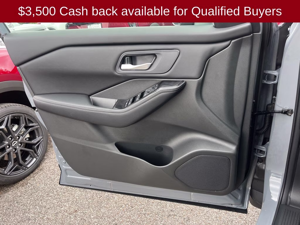 2026 Boulder Gray Pearl Nissan Rogue SV FWD SUV