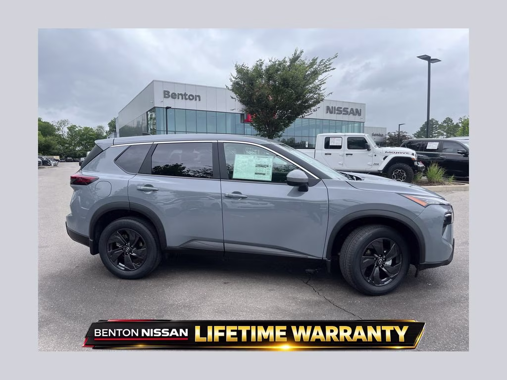 2026 Boulder Gray Pearl Nissan Rogue FWD SUV