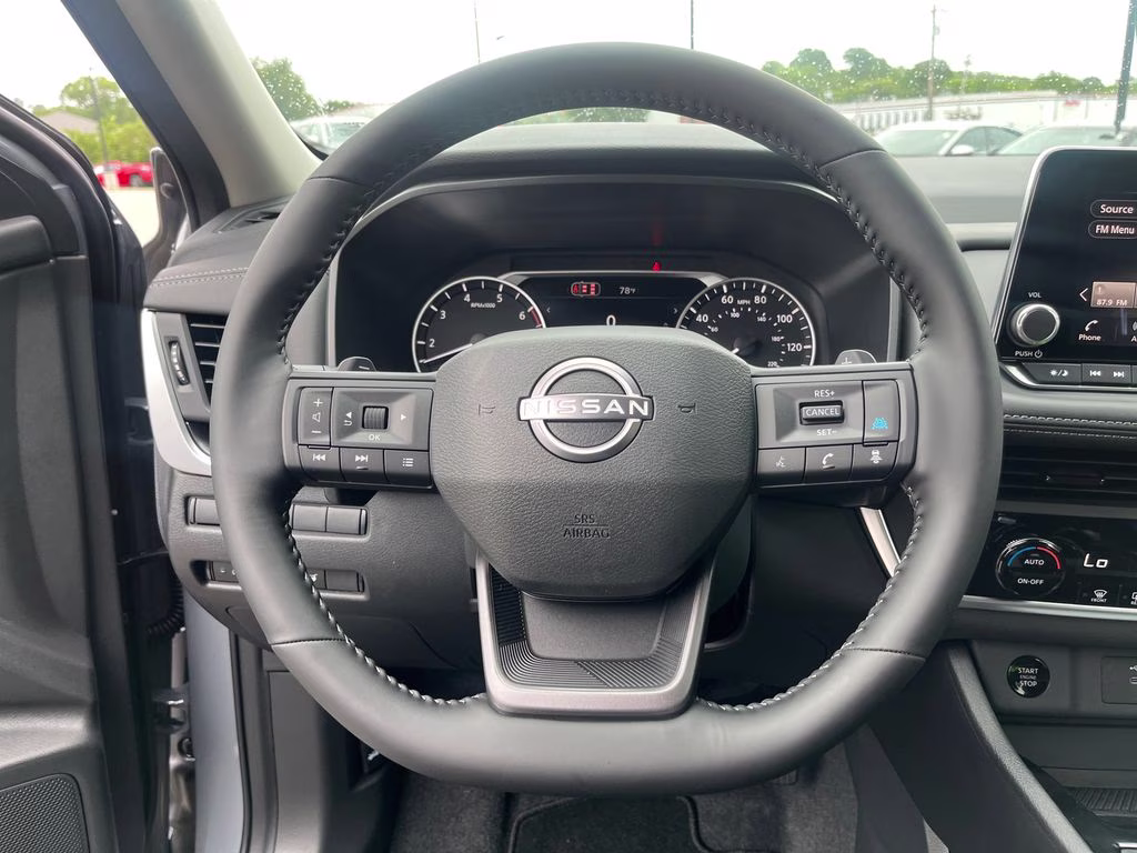 2026 Boulder Gray Pearl Nissan Rogue FWD SUV