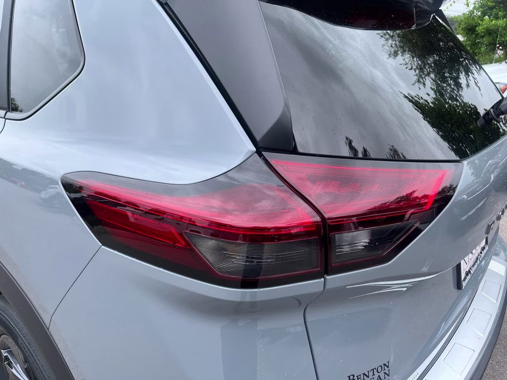 2026 Boulder Gray Pearl Nissan Rogue FWD SUV