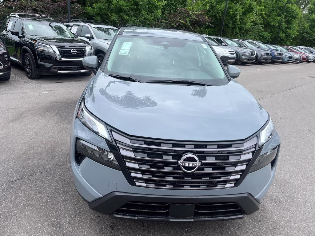 2026 Boulder Gray Pearl Nissan Rogue FWD SUV