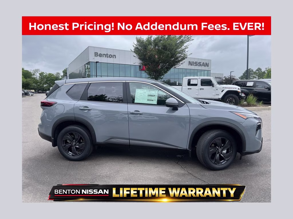 2026 Boulder Gray Pearl Nissan Rogue SV FWD SUV