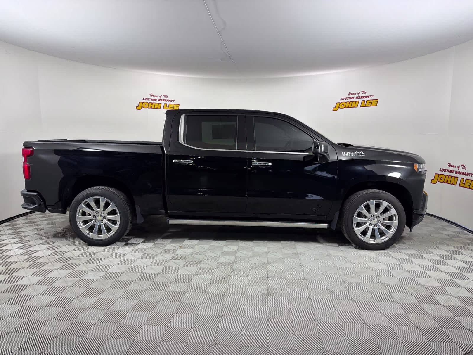 2021 Black Chevrolet Silverado 1500 High Country 4X4 Truck