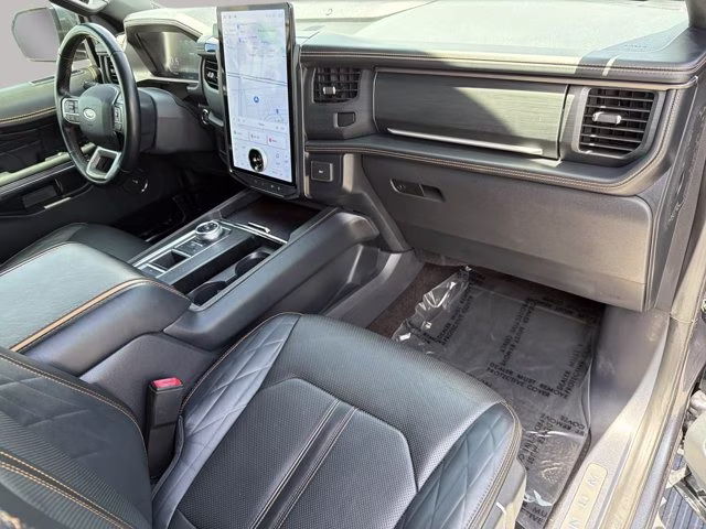 2022 Blue Metallic Ford Expedition Max Platinum RWD SUV
