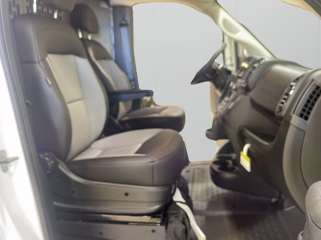 2026 Bright White Clearcoat Ram ProMaster 1500 Low Roof FWD Van