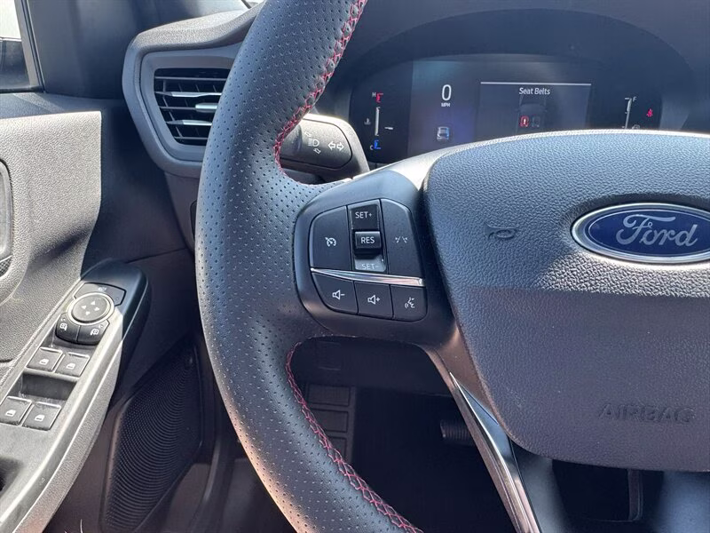 2025 Space Silver Ford Escape ST-Line Select AWD SUV
